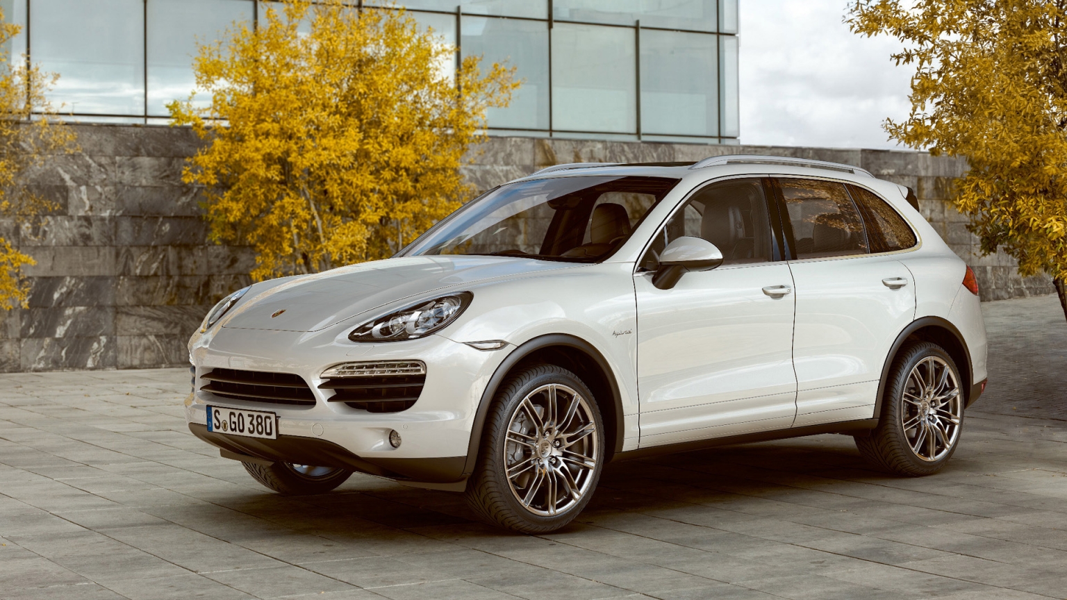 Porsche Cayenne S Hybrid 2011 Front And Side for 1536 x 864 HDTV resolution