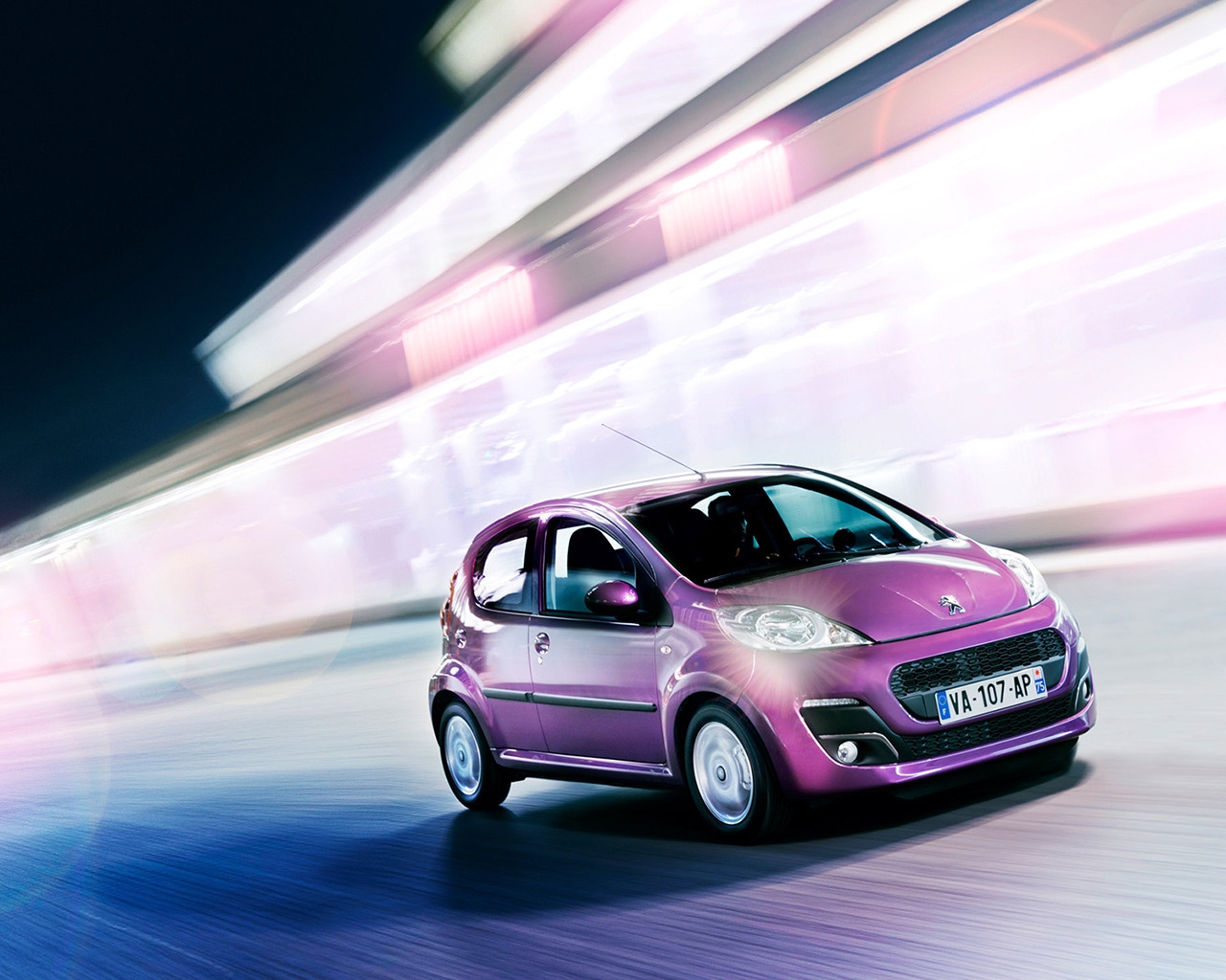 Purple Peugeot 107 for 1280 x 1024 resolution