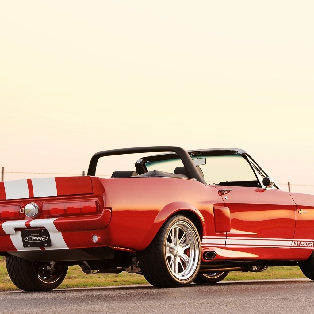Red Convertible Ford Mustang for 1024 x 1024 iPad resolution
