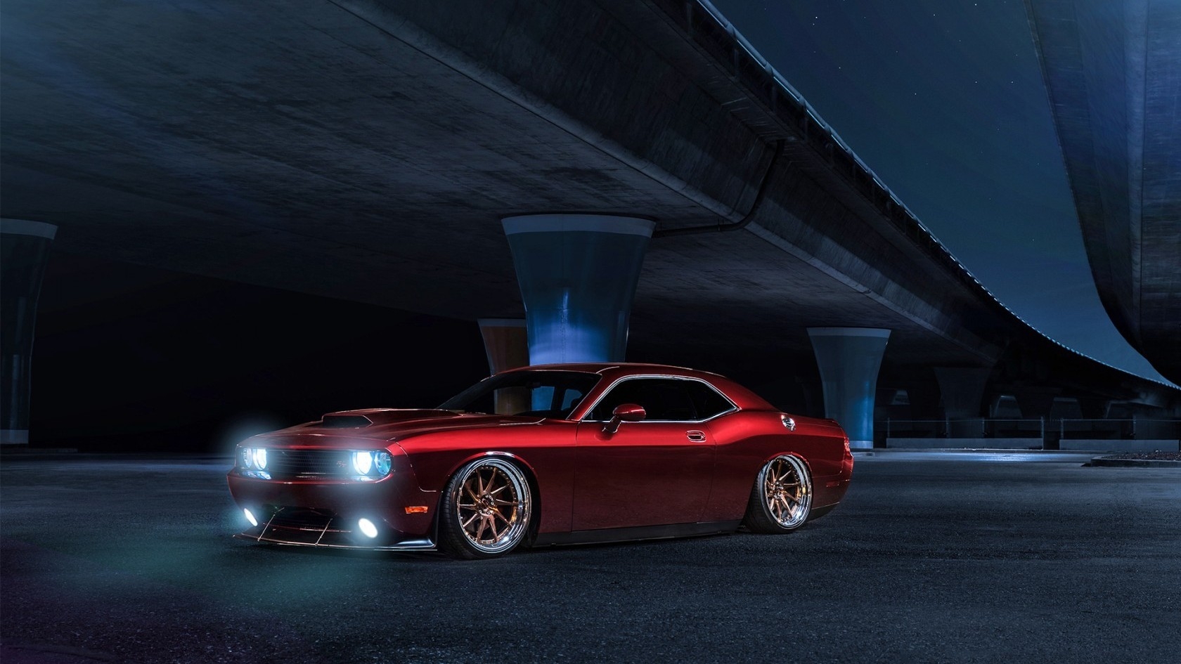 Red Dodge Challenger Avant Garde for 1680 x 945 HDTV resolution