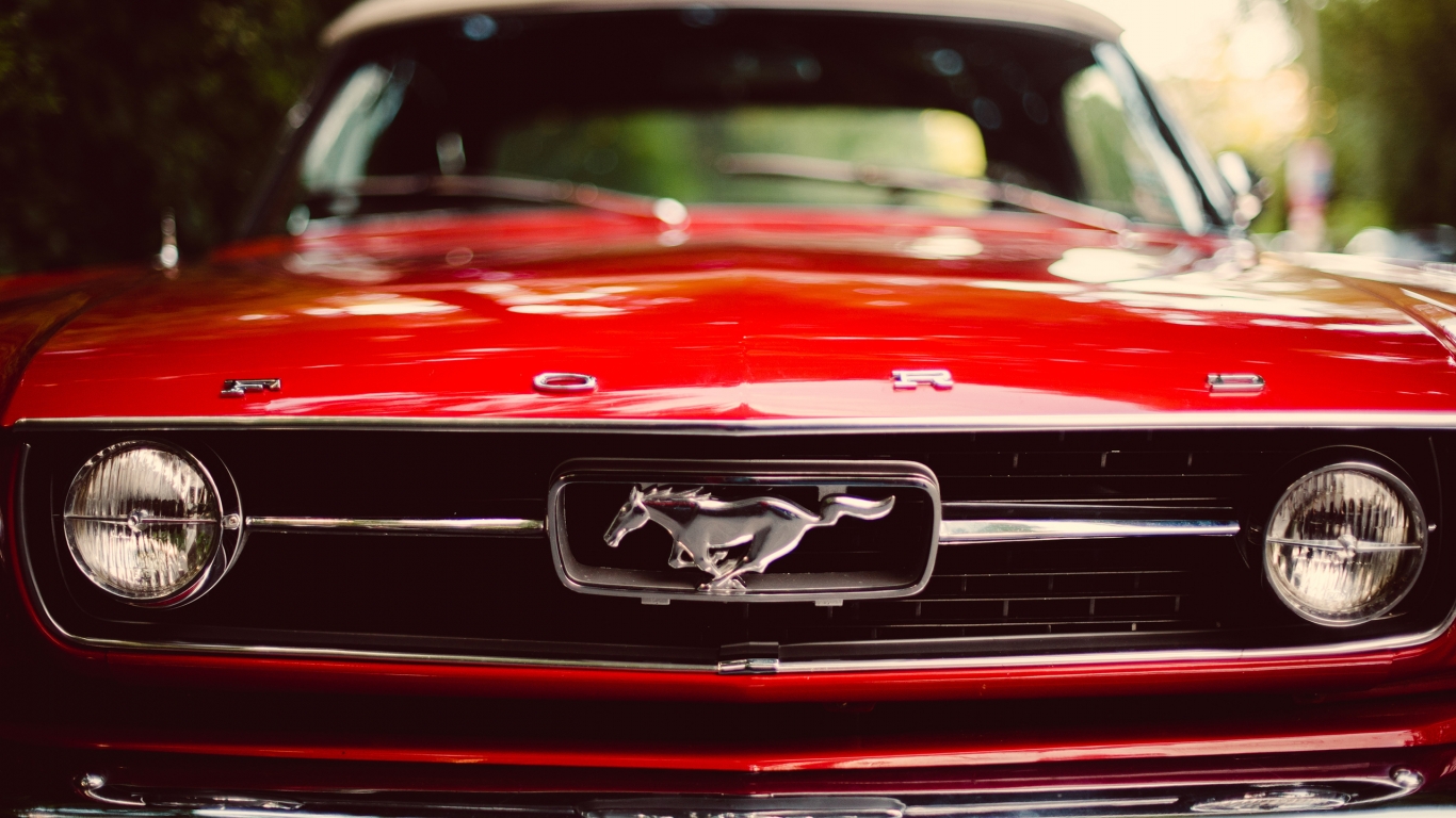 Red Ford Mustang  for 1366 x 768 HDTV resolution