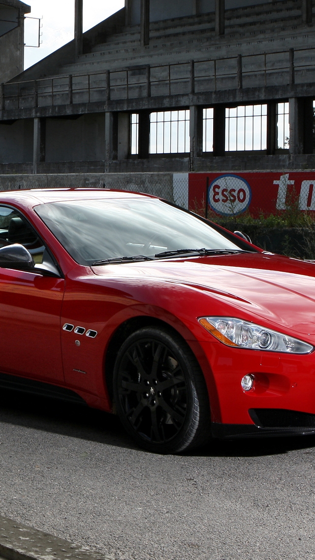 Red Maserati GranTurismo S  for 640 x 1136 iPhone 5 resolution