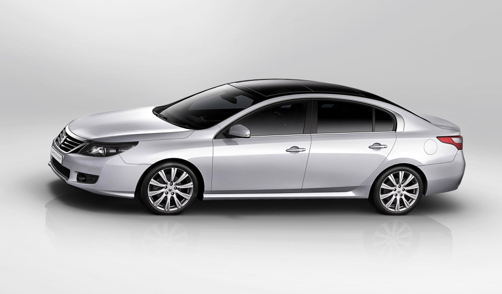 Renault Latitude 2011 for 1024 x 600 widescreen resolution
