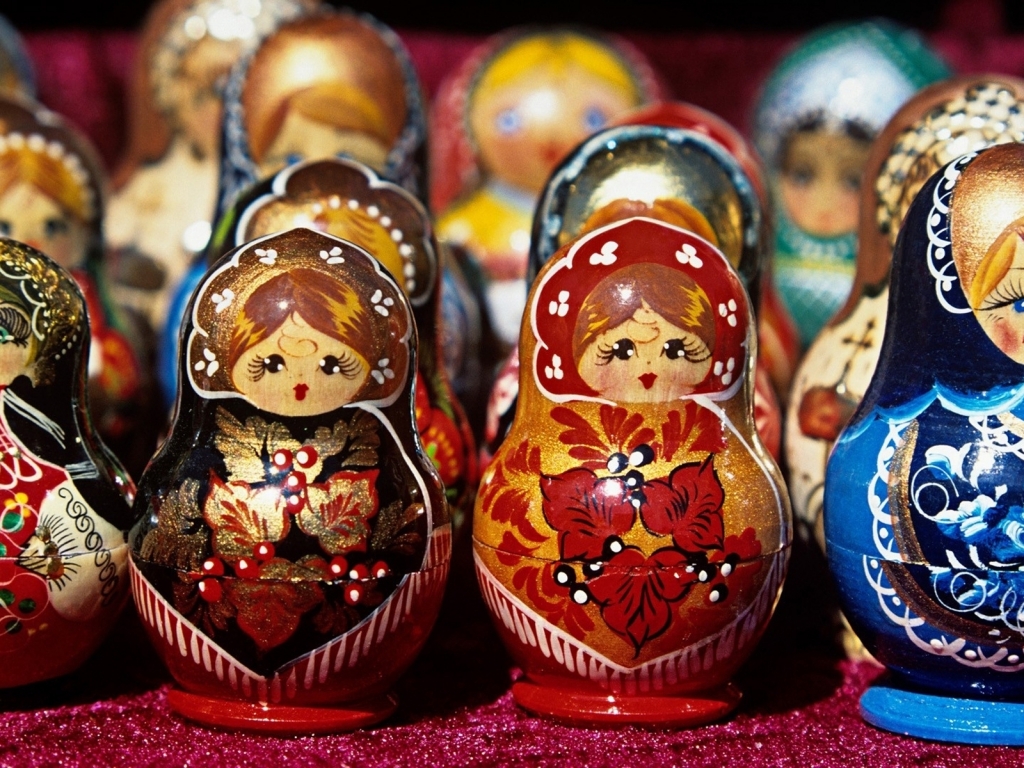 Russian Dolls for 1024 x 768 resolution