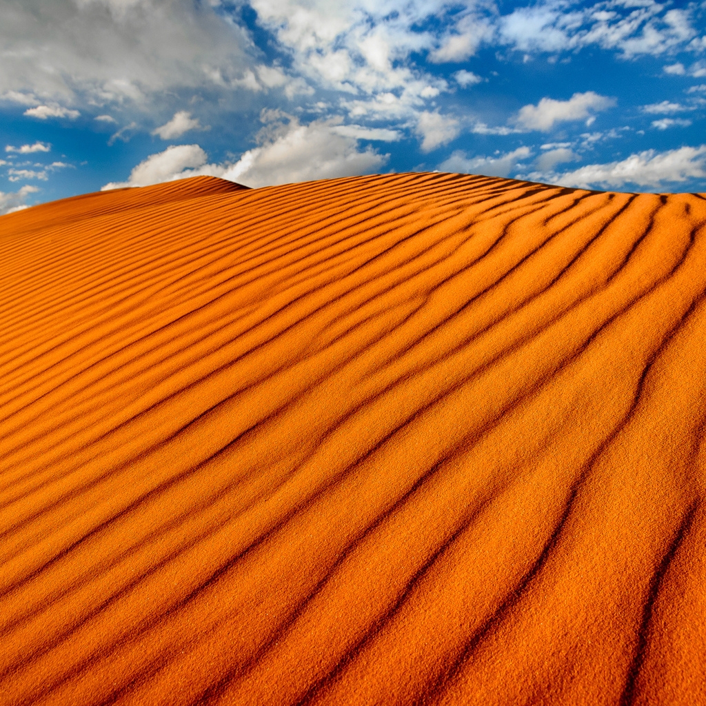 Sand Dunes for 1024 x 1024 iPad resolution