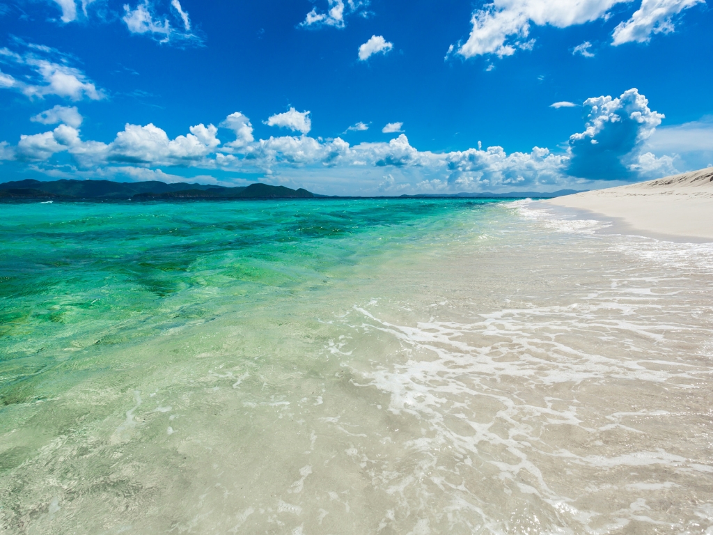 Sandy Cay Island for 1024 x 768 resolution
