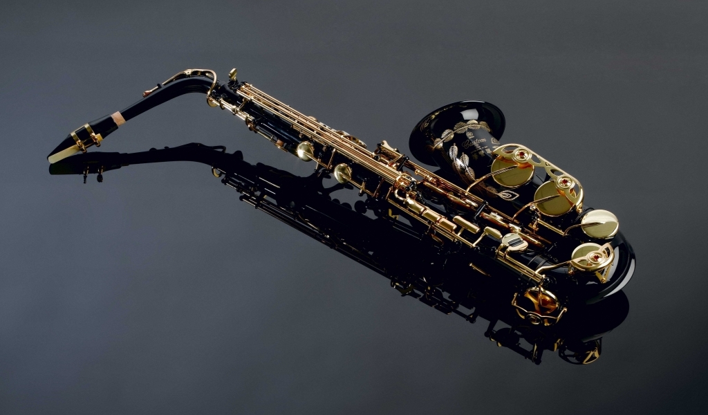 Saxophone for 1024 x 600 widescreen resolution