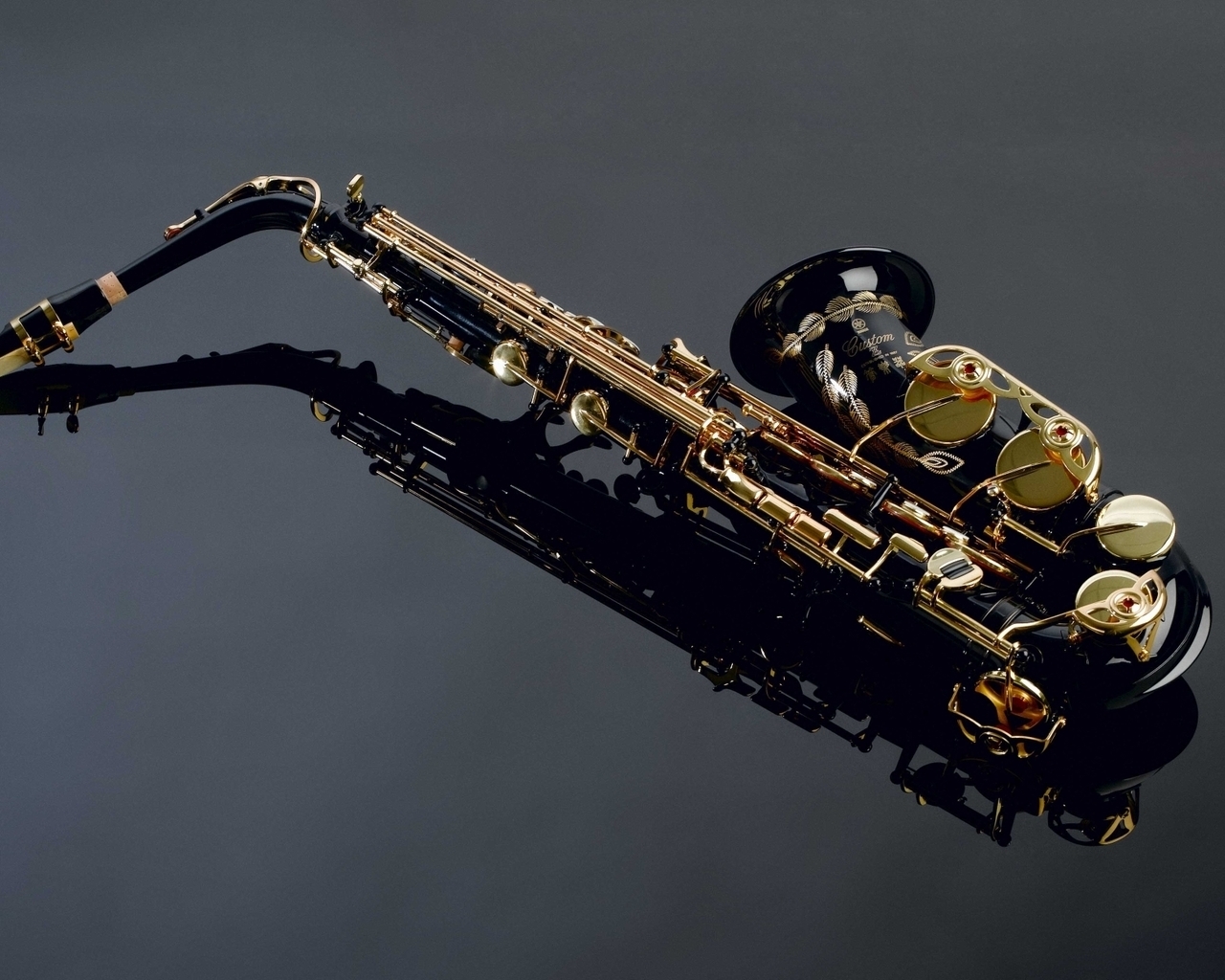 Saxophone for 1280 x 1024 resolution