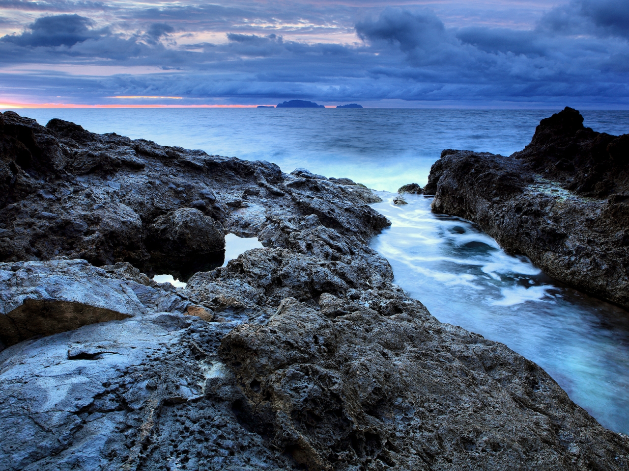 Sea Stones for 1280 x 960 resolution