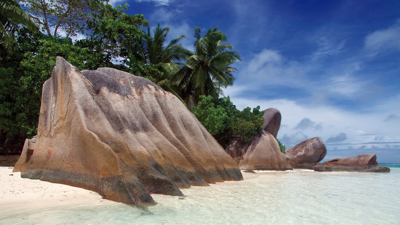 Seychelles for 1366 x 768 HDTV resolution