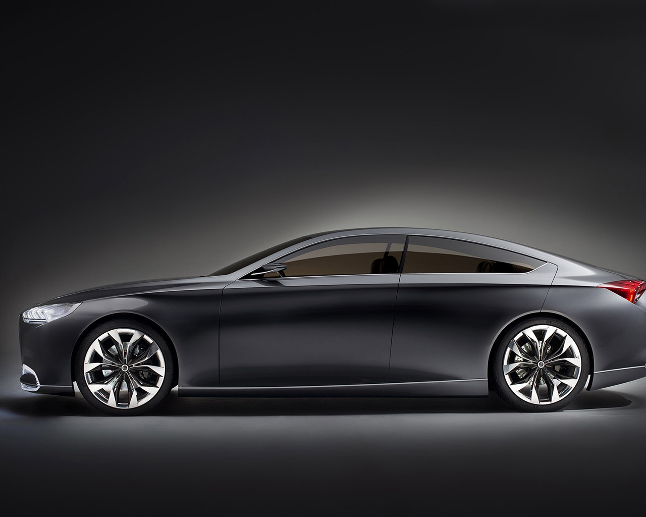 Side of Hyundai Genesis Concept for 1280 x 1024 resolution