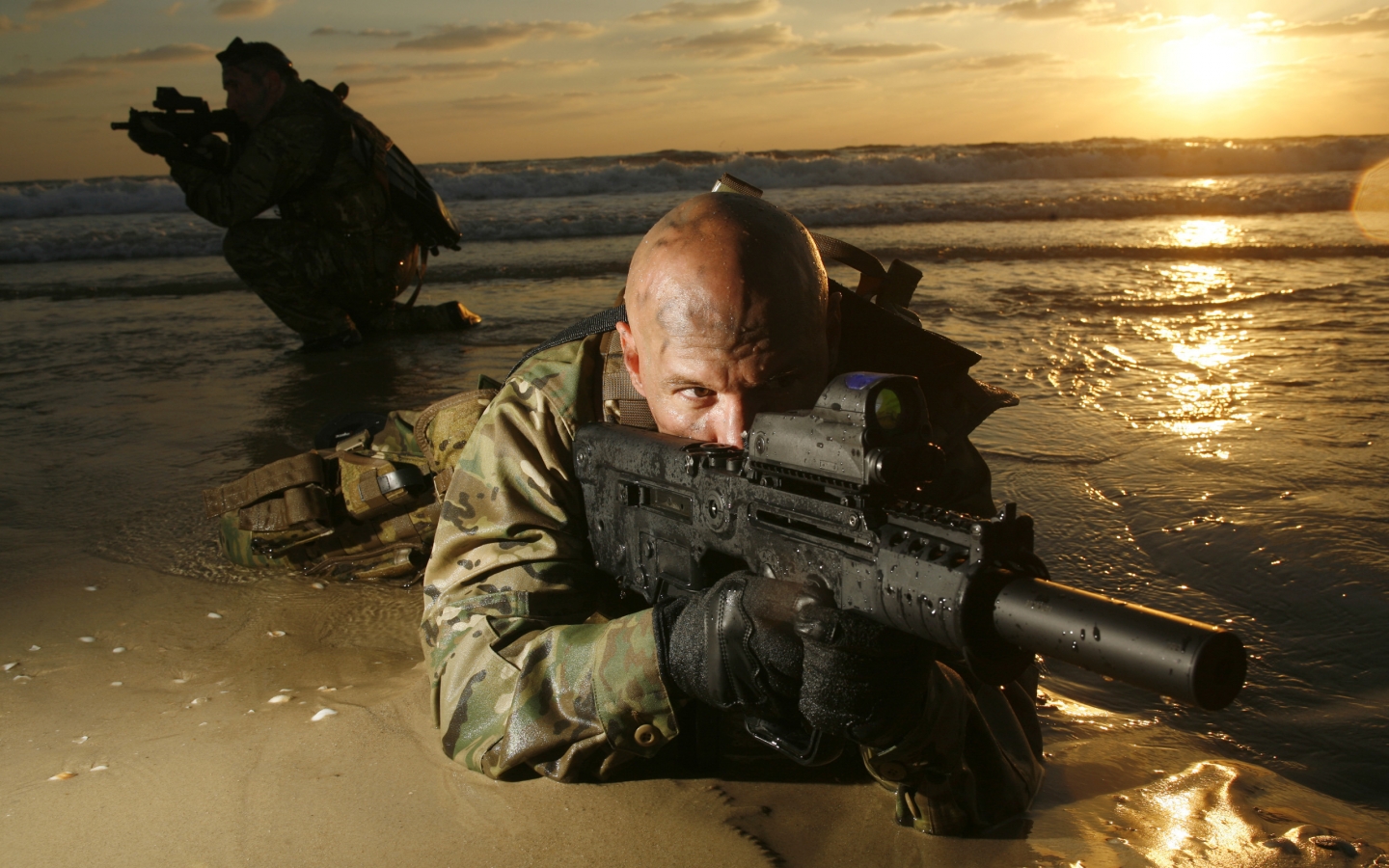 Sniper War for 1440 x 900 widescreen resolution