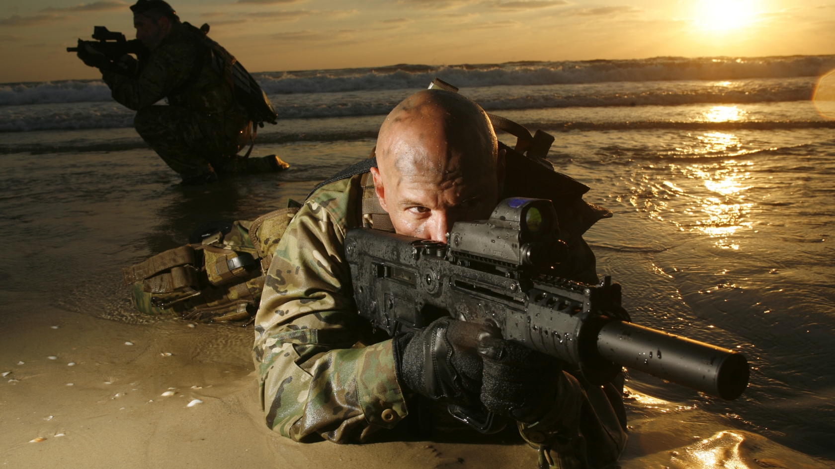 Sniper War for 1680 x 945 HDTV resolution