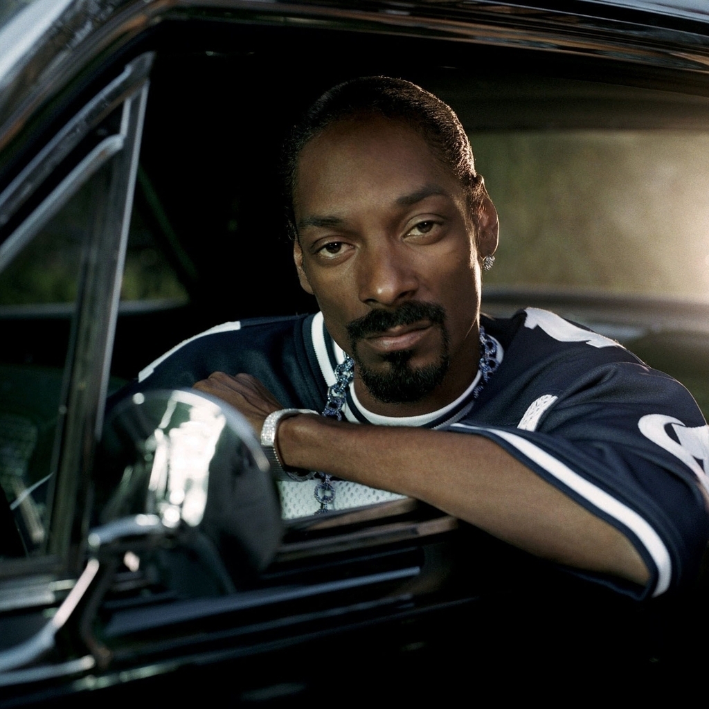 Snoop Dogg Look for 1024 x 1024 iPad resolution