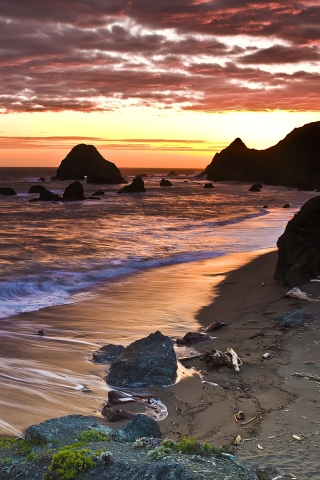 Sonoma Coast for 320 x 480 iPhone resolution