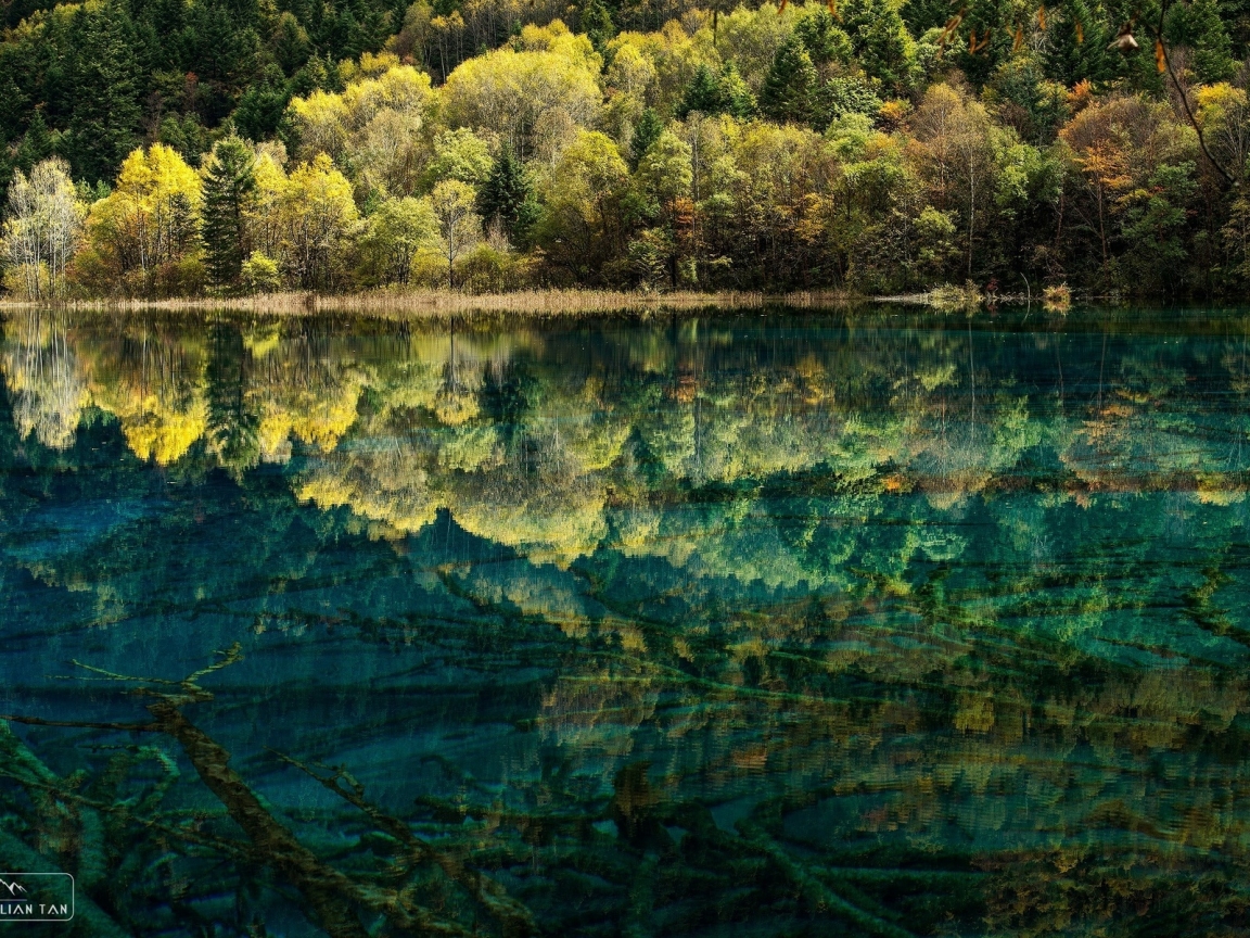 Spectacular Lake Reflection for 1152 x 864 resolution