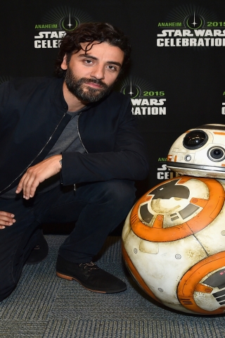 Star Wars The Force Awakens Oscar Isaac for 320 x 480 iPhone resolution