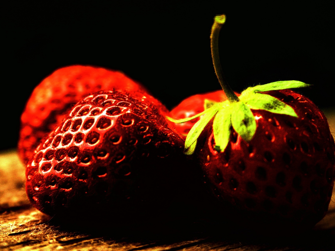 Strawberry for 1152 x 864 resolution