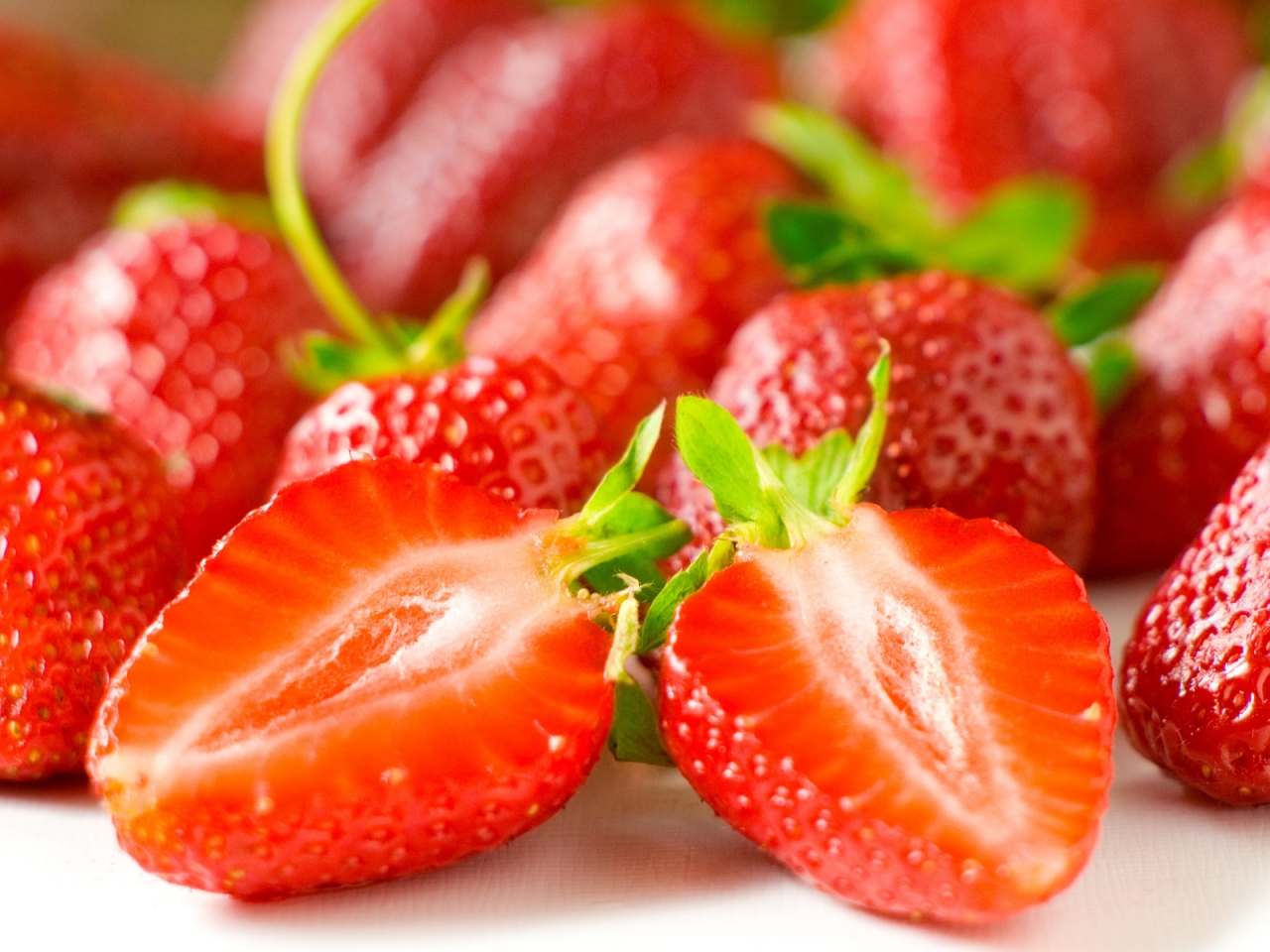 Strawberry Fruits for 1280 x 960 resolution