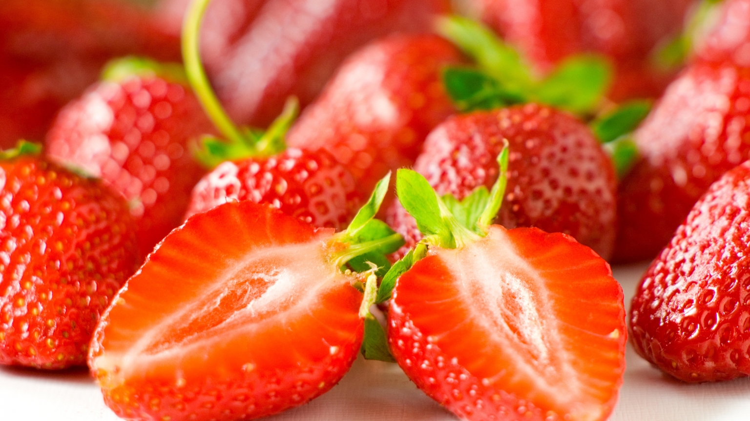 Strawberry Fruits for 1536 x 864 HDTV resolution