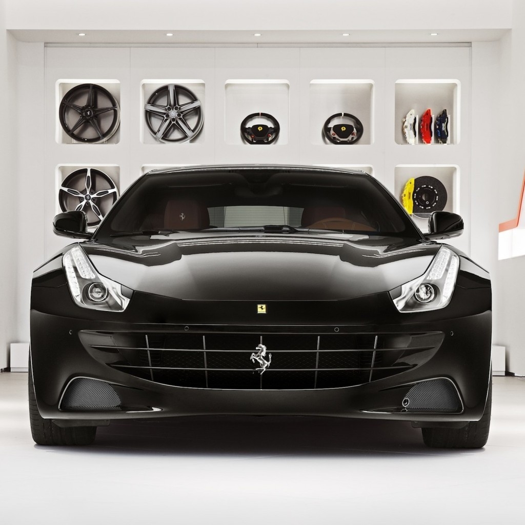Stunning Black Ferrari FF for 1024 x 1024 iPad resolution