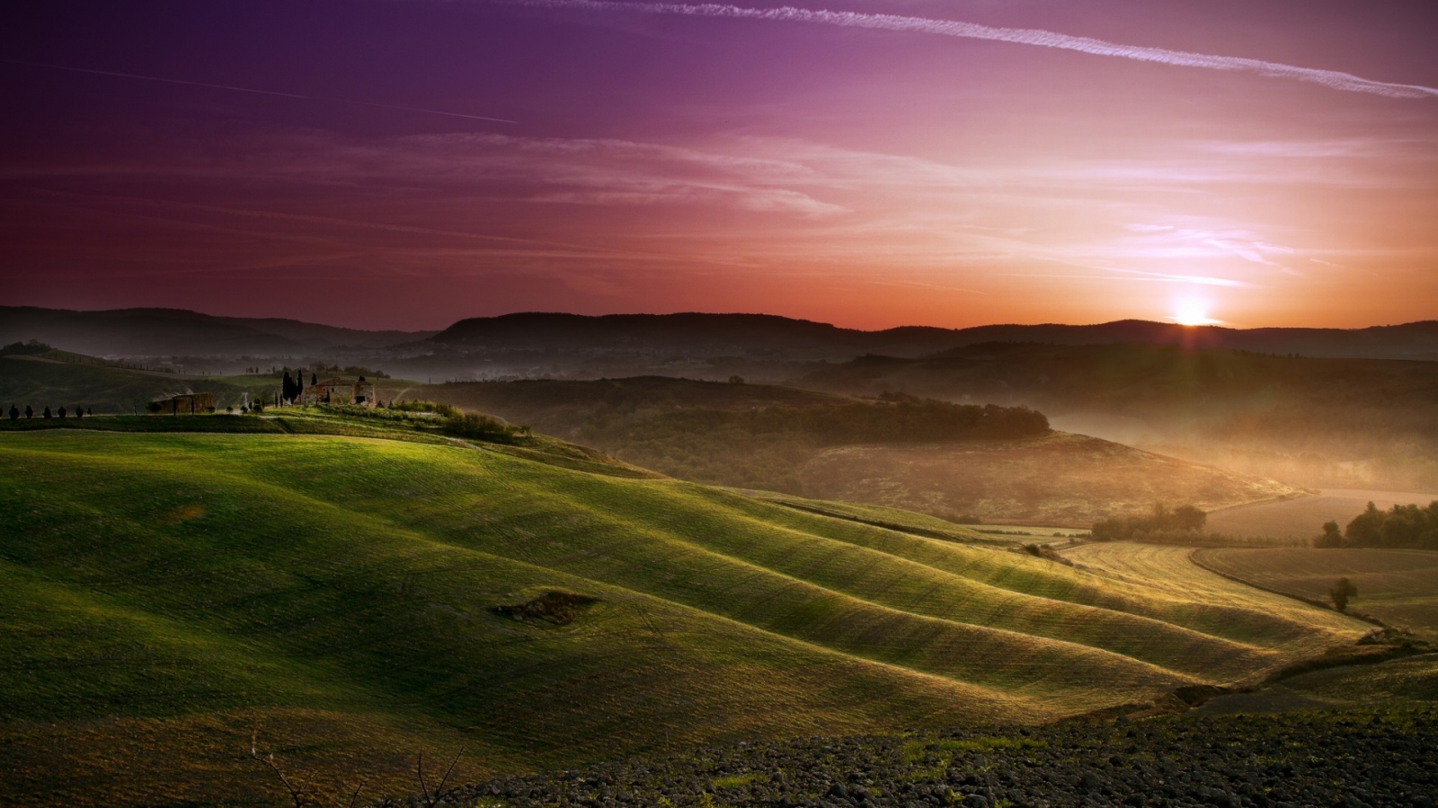Sunset in Tuscany for 1600 x 900 HDTV resolution