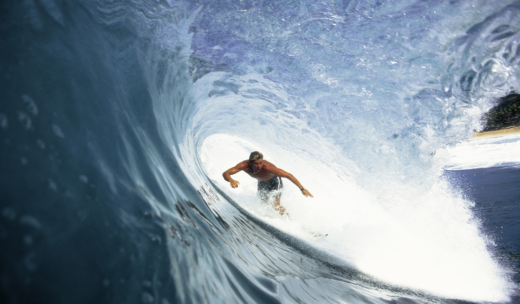 Surfer for 1024 x 600 widescreen resolution
