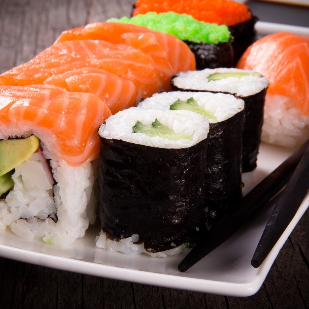 Sushi Rolls for 1024 x 1024 iPad resolution