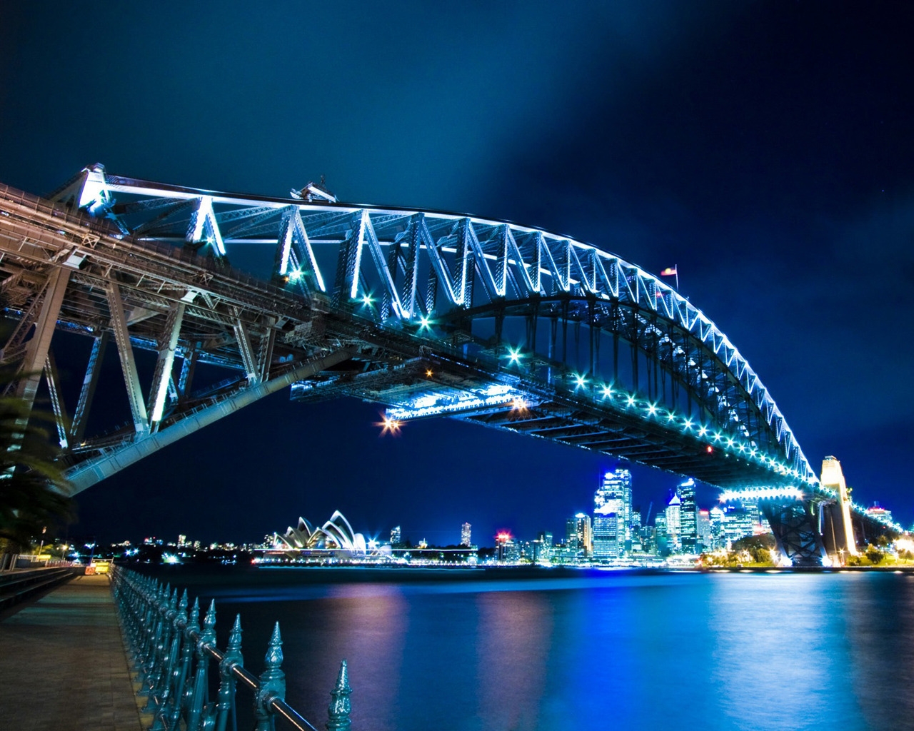 Sydney Harbour Bridge for 1280 x 1024 resolution