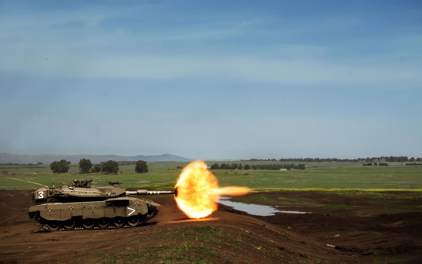 Tank Fire Flame for 1680 x 1050 widescreen resolution