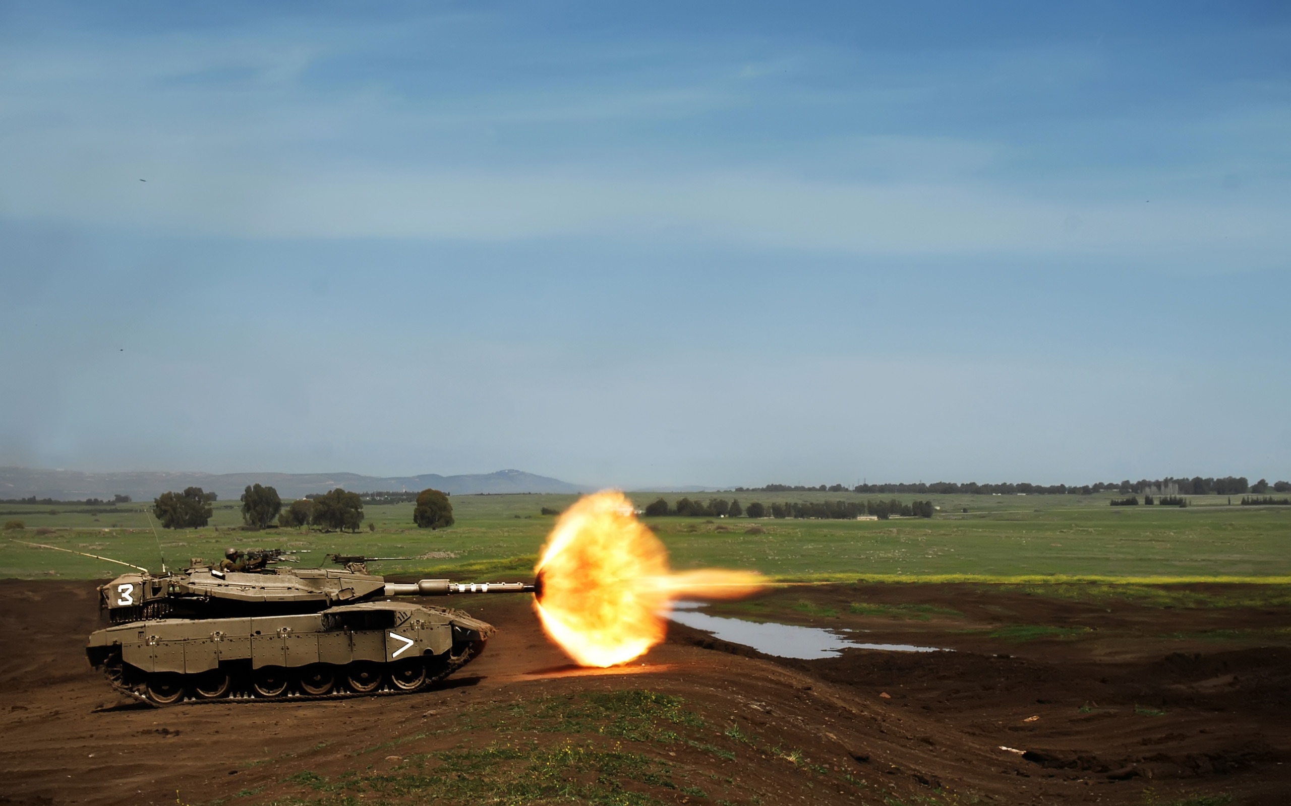 Tank Fire Flame for 2560 x 1600 widescreen resolution