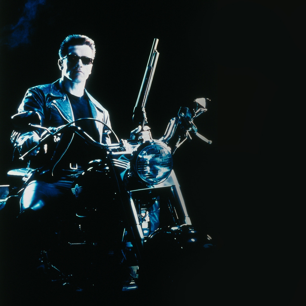 Terminator 2 judgment day poster for 1024 x 1024 iPad resolution