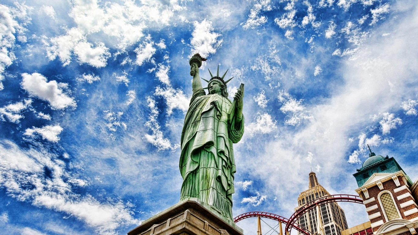 The Statue of Liberty for 1366 x 768 HDTV resolution
