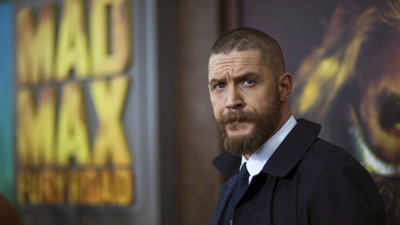 Tom Hardy 2016 New Look for 1366 x 768 HDTV resolution
