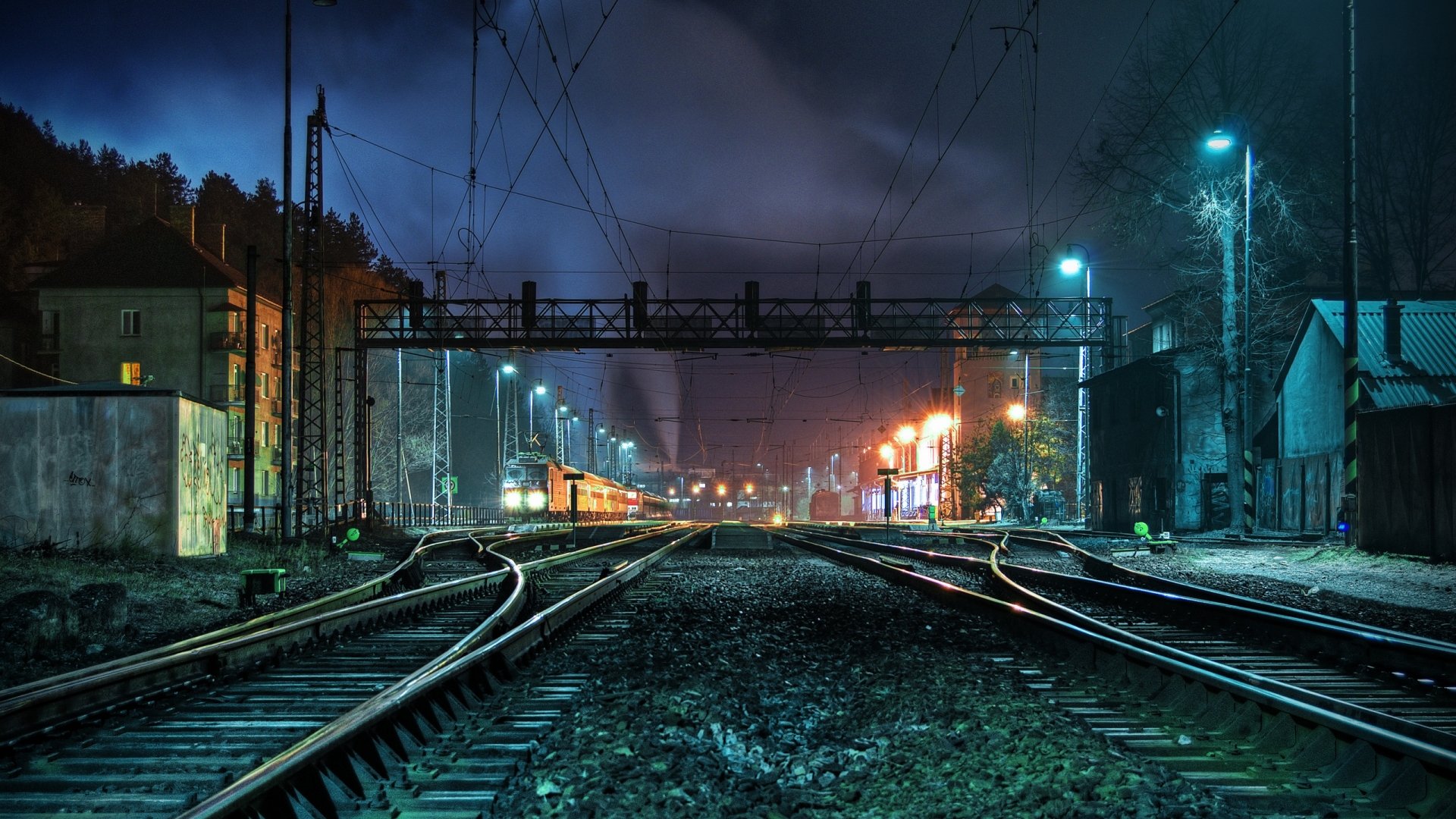 Train Station for 1920 x 1080 HDTV 1080p resolution