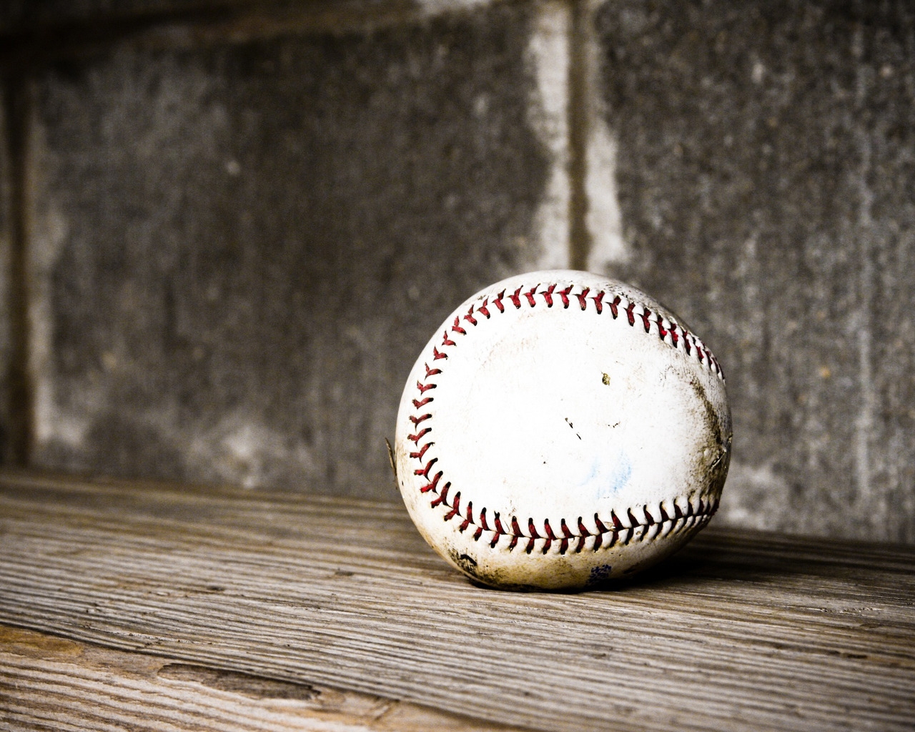 Used Baseball for 1280 x 1024 resolution