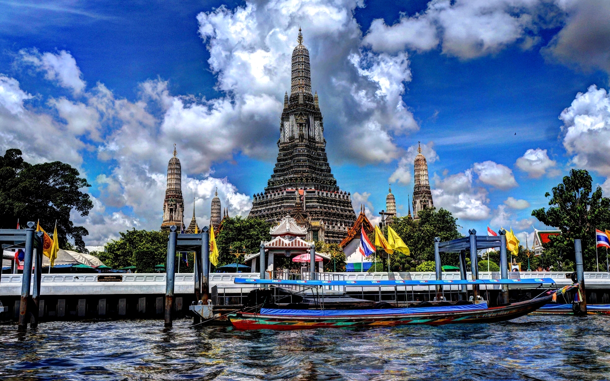 Wat Arun Temple for 2560 x 1600 widescreen resolution