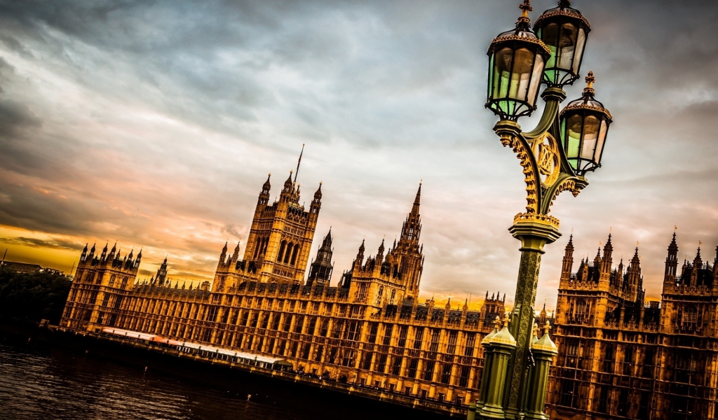 Westminster Palace London for 1024 x 600 widescreen resolution