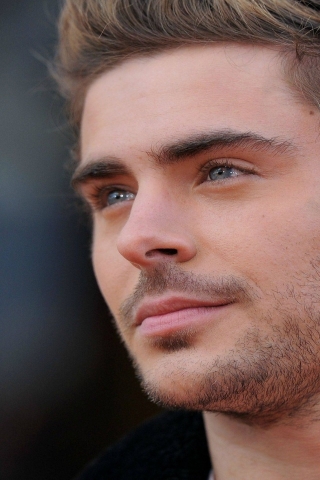 Zac Efron Actor for 320 x 480 iPhone resolution