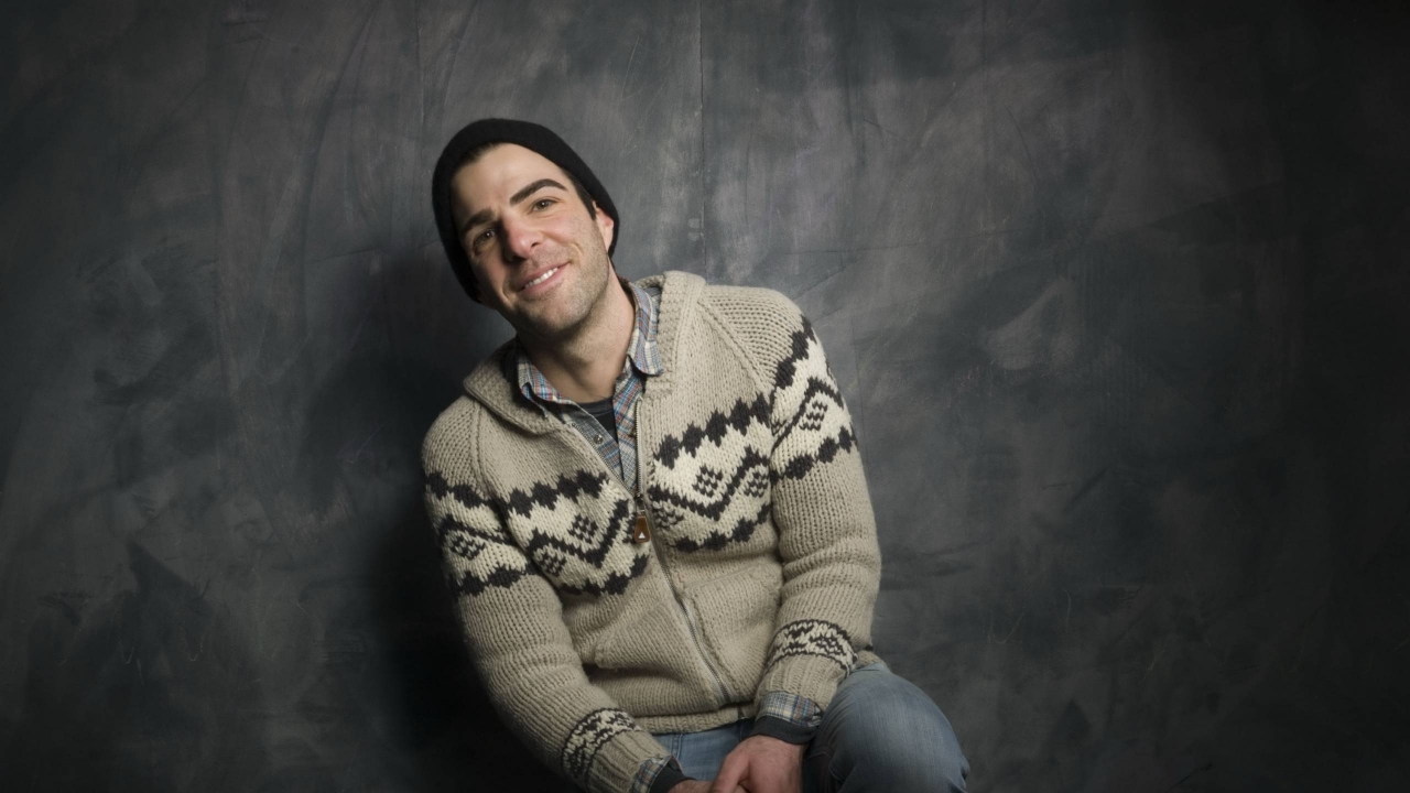 Zachary Quinto Smiling for 1280 x 720 HDTV 720p resolution