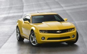 Chevrolet Camaro RS 2010 Yellow Front Angle wallpaper