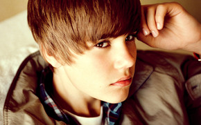 Justin Bieber Look wallpaper