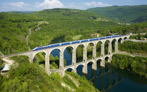 Cize Bolozon Viaduct wallpaper