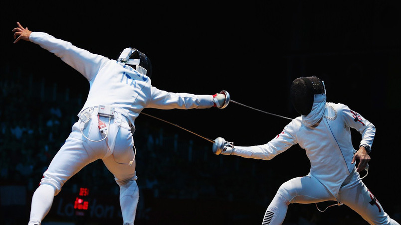 Paolo Pizzo competes against Ka Ming Leung wallpaper