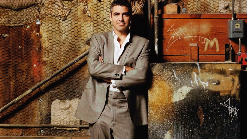 George Clooney Elegant Suit wallpaper