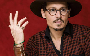 Johnny Depp with Glasses wallpaper