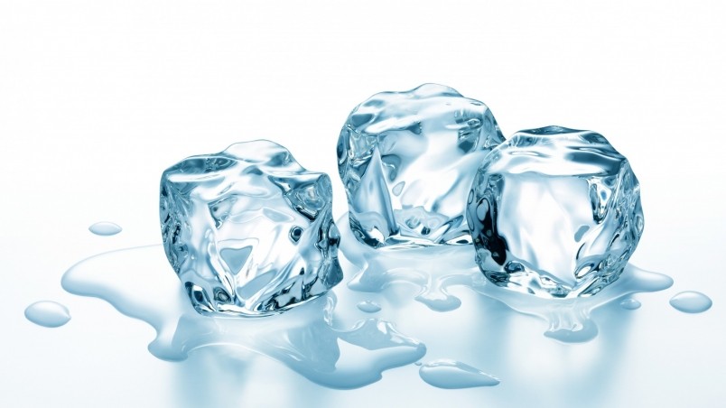 Ice Cubes HD Wallpaper - WallpaperFX