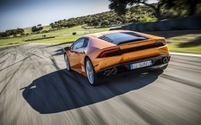 Orange Lamborghini Huracan wallpaper