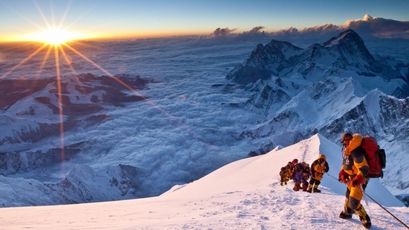 Last light on Mount Everest, as seen from Kala Patthar | Nature  photography, Beautiful landscapes, Mount everest