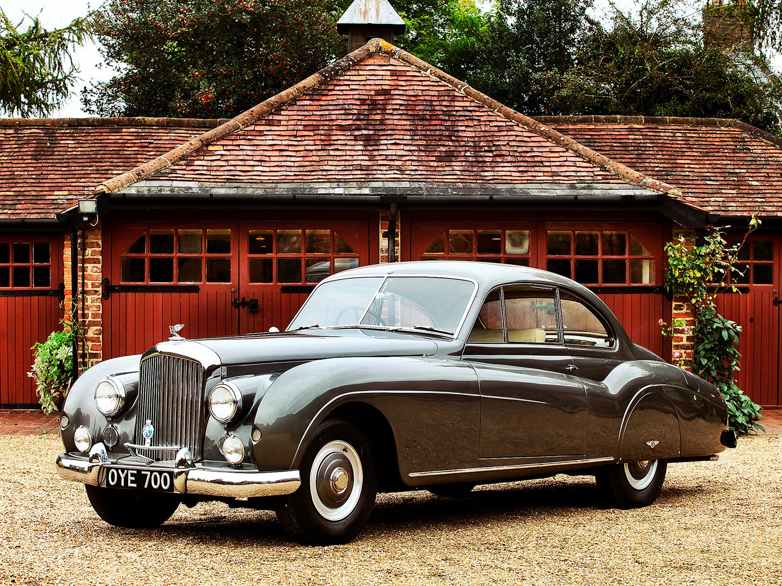 1955 Bentley R-Type Coupe for 1600 x 1200 resolution